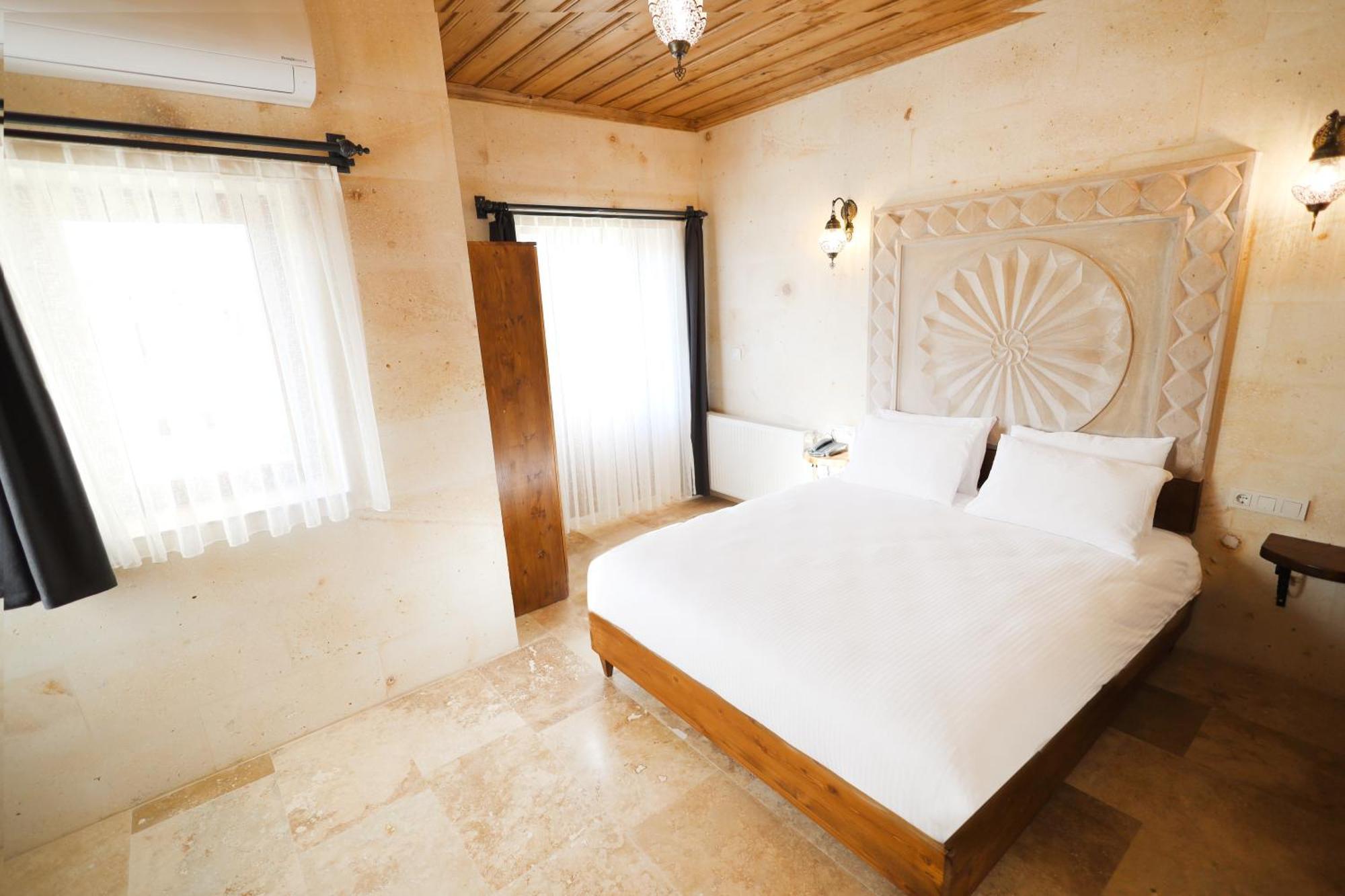 Hotel Rocca Stone House Göreme Esterno foto